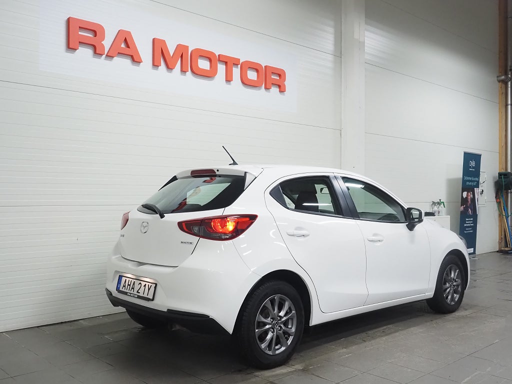 Mazda 2 1.5 SKYACTIV-G 90hk Core Motorvärmare Farthållare 2020