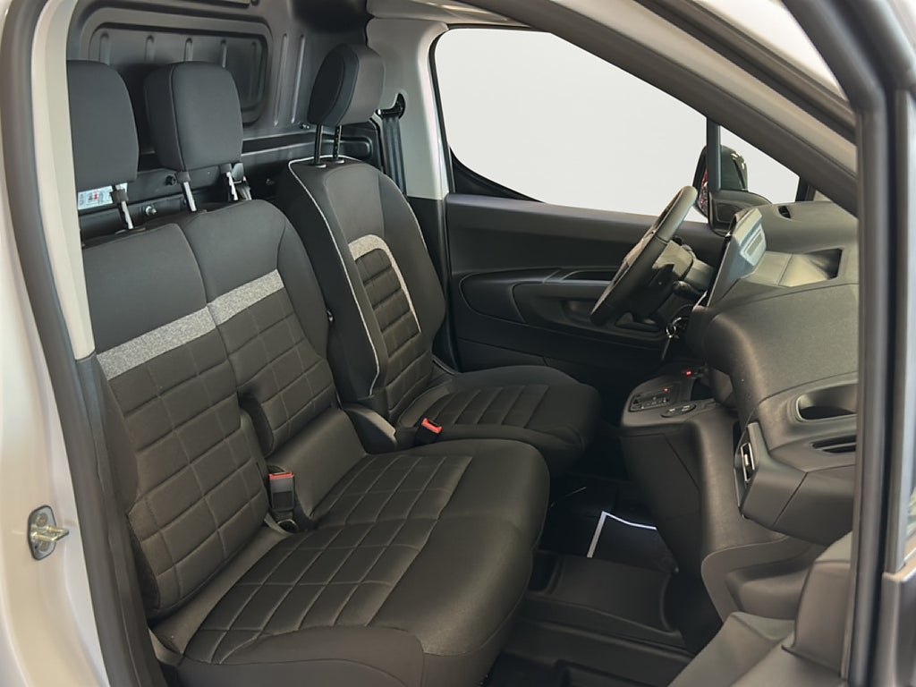 Citroen Berlingo L1 130 AT8 *WEBASTO/DRAG* – bild 9