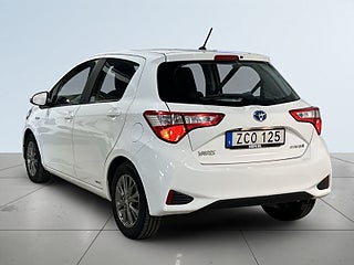 Toyota Yaris Hybrid e-CVT Active CarPlay Mvärm Kamera SoV