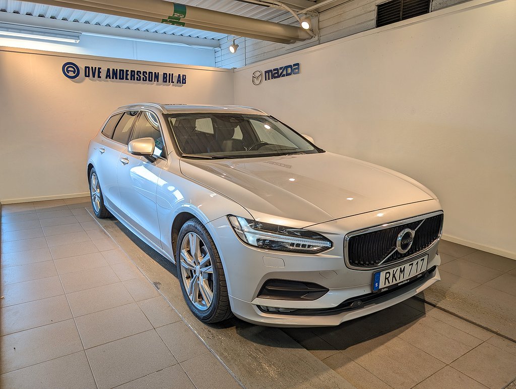 Volvo V90 D4 AWD Momentum Advance Edition (190) Moms | Dvärm