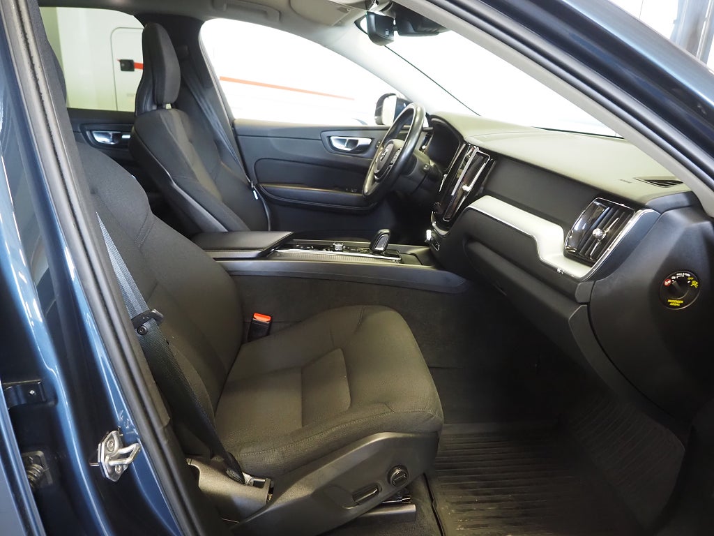 Volvo XC60 Recharge T6 AWD Inscription Exp Pano Drag P-Värm Kamera 2021