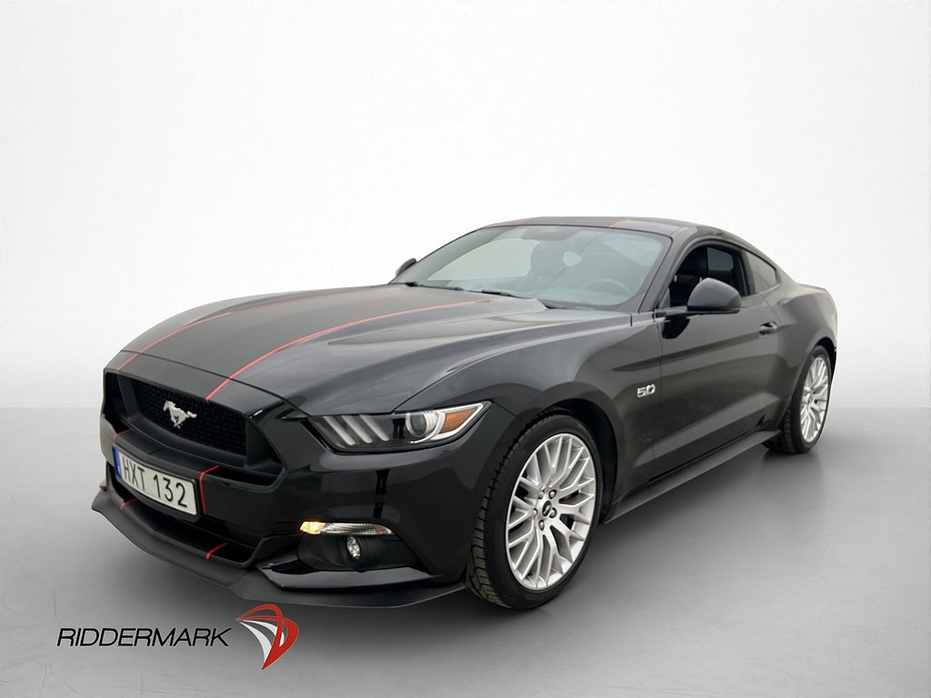 Ford Mustang 5.0 GT V8 421hk Svensksåld Skinn Tre-brukare