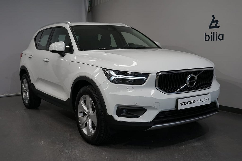 Volvo XC40 T2 FWD Momentum Advanced