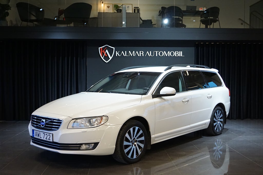 Volvo V70 D4 AWD Geartronic Momentum 181hk VOC Rattvärme Navi 
