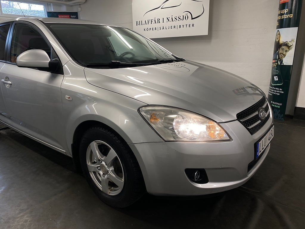 Kia Ceed cee'd 1.4 CVVT EX NY besiktning Servad