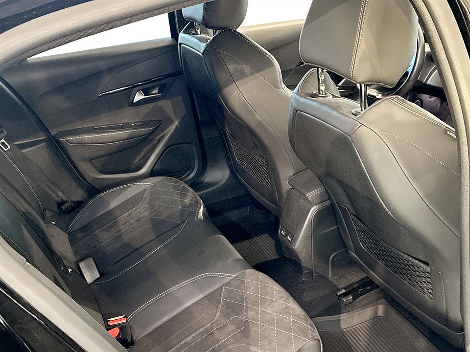 Bild på Peugeot e-208 GT 50 kWh 136hk Aut B-KAMERA CARPLAY