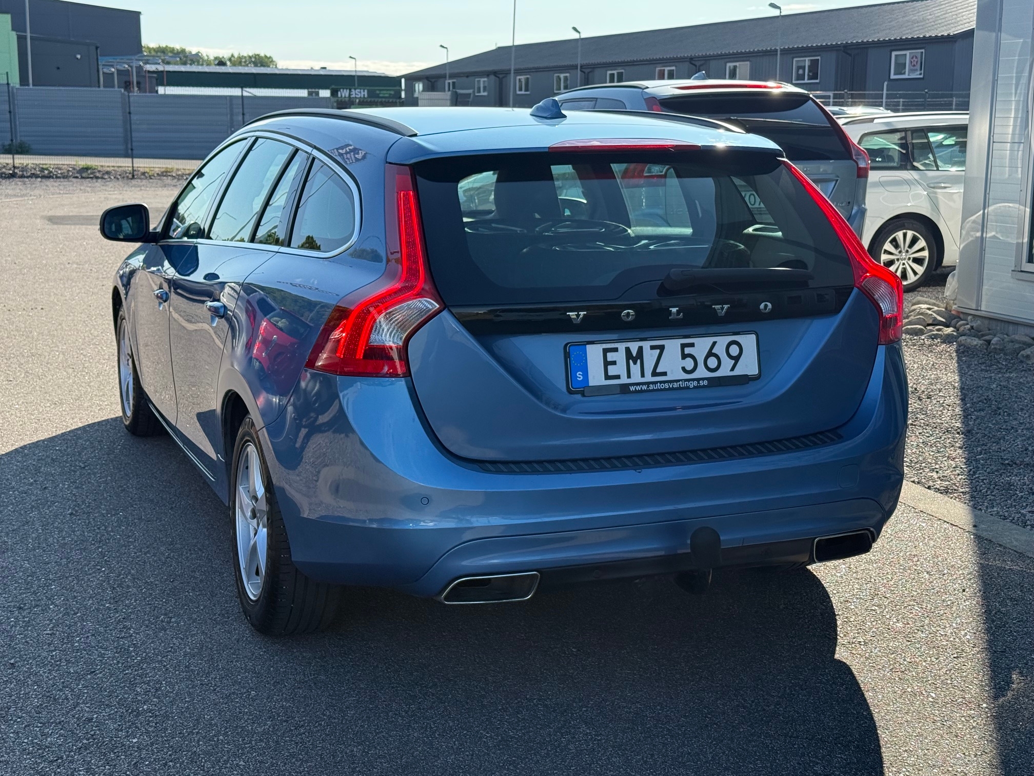 Volvo V60 2015, photo 6/46