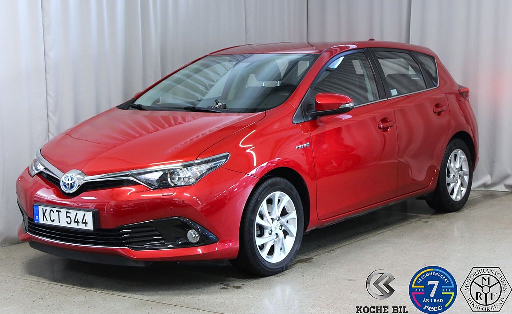 Toyota Auris Hybrid e-CVT Active, Toppskick *2817 mil* S&V-hjul