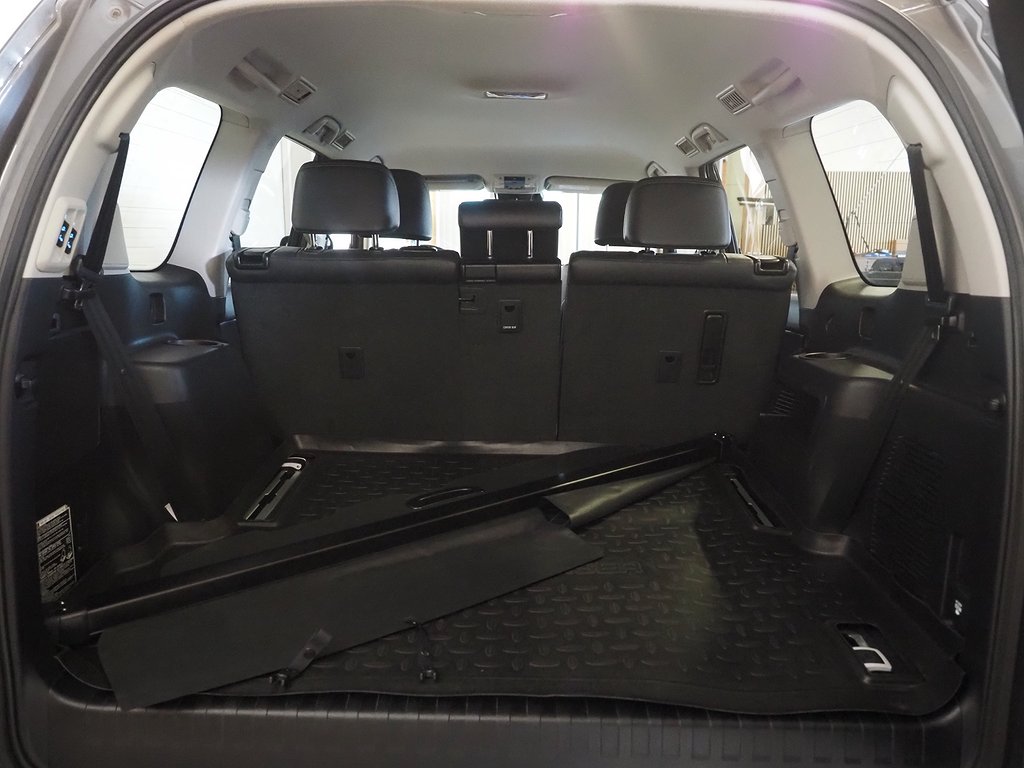 Toyota Land Cruiser 2.8 D-4D 4WD Premium|7-sits|Drag|D-värm| 2020