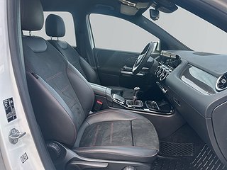 Mercedes-Benz B 180 136hk AMG S&V-däck Kamera Farthållare BT