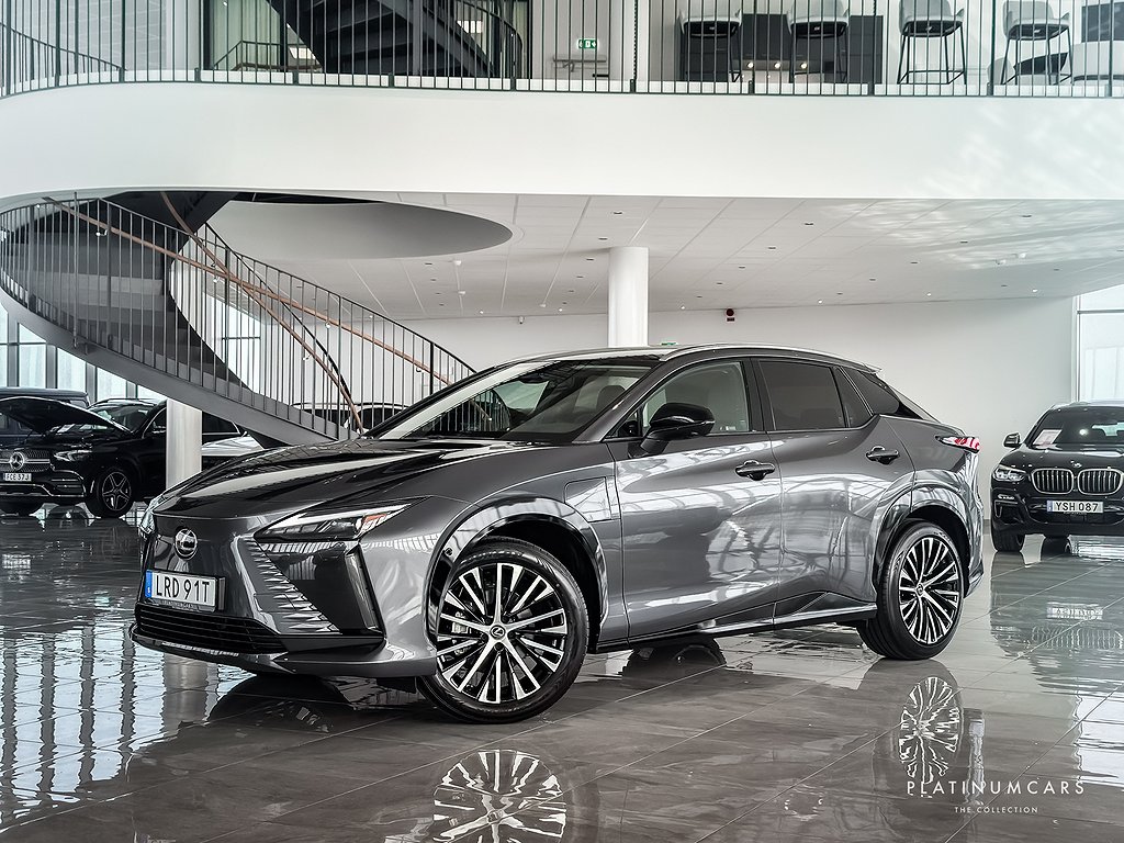 Lexus RZ 450e DIRECT4 Luxury Line 2023 / LEASEBAR