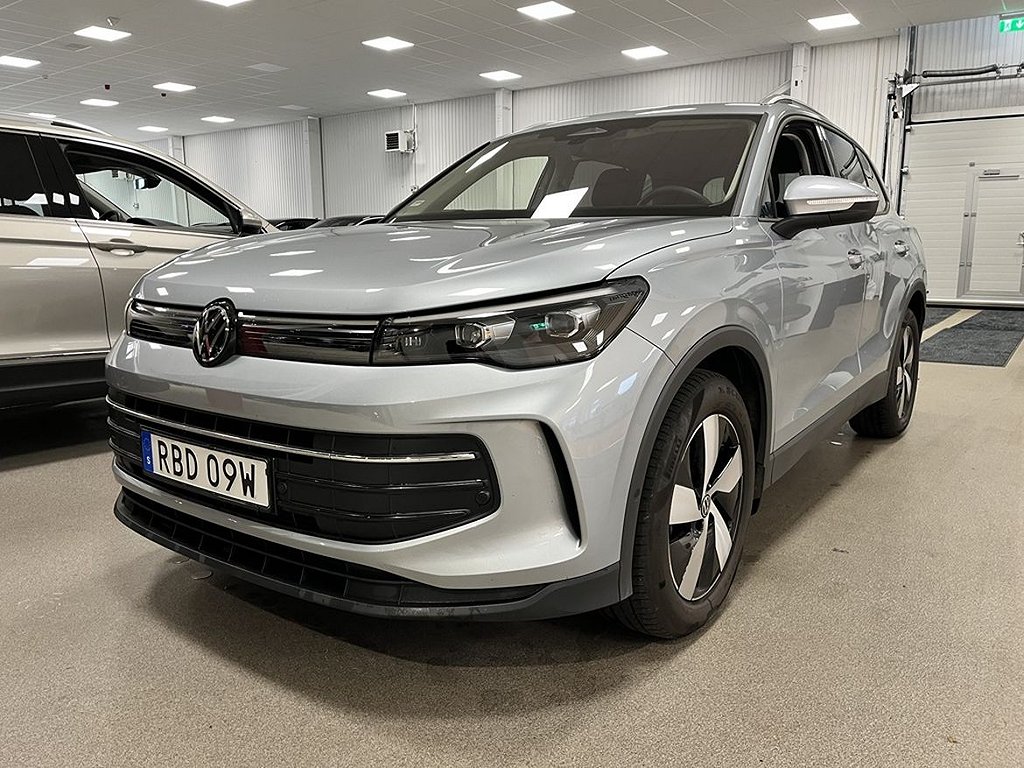 Volkswagen Tiguan 1.5 eTSI 150hk Dragkrok/Backkamera/P-Värmare