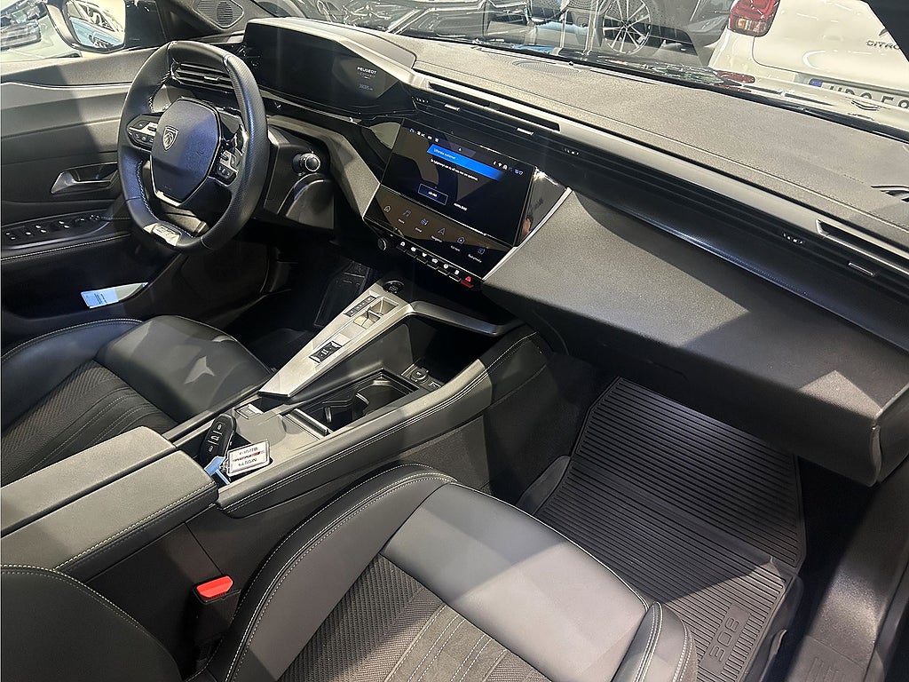 Bild på Peugeot 308 SW GT 1.2 PT 130hk Aut - 360-KAMERA,CARPLAY,NAV