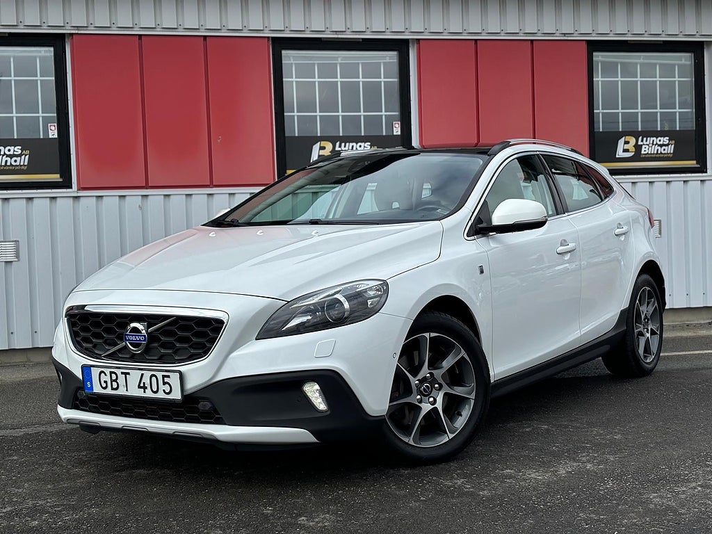 Volvo V40 Cross Country D2 Ocean Race Euro 6/Kamrem Bytt/Väskött/2 Ägande bruka