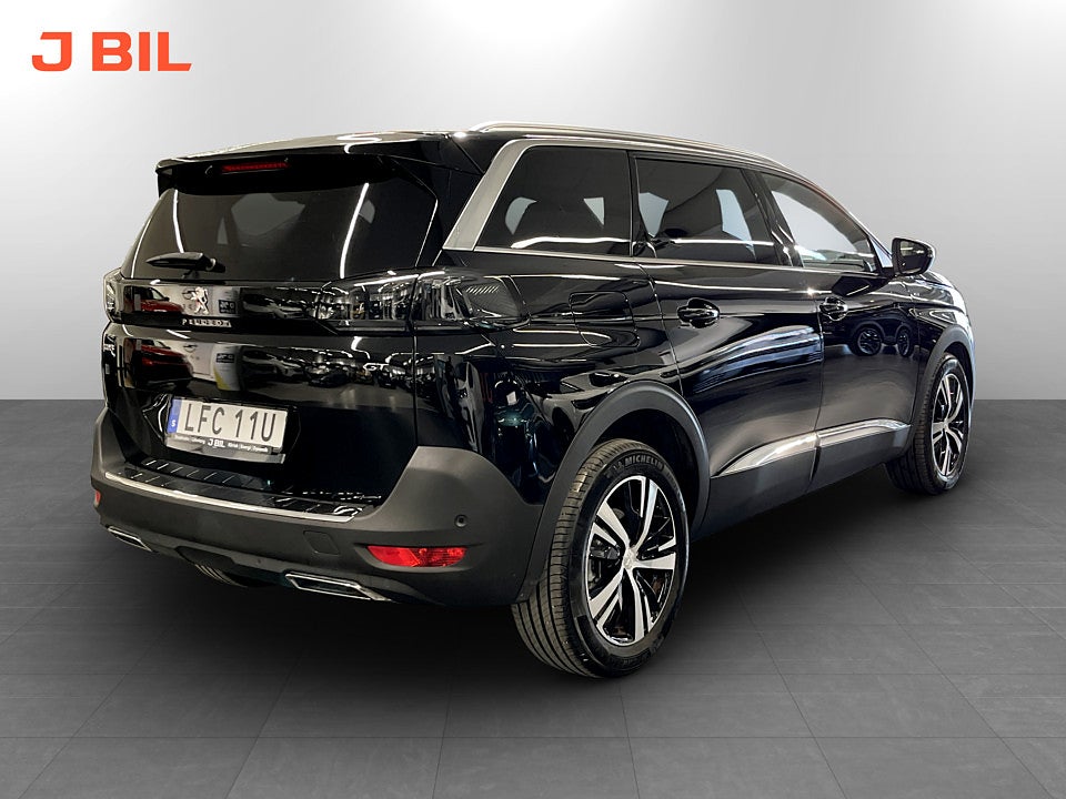 Bild på Peugeot 5008 GT 1.2 PT 130hk 7-SITS B-KAMERA CARPLAY