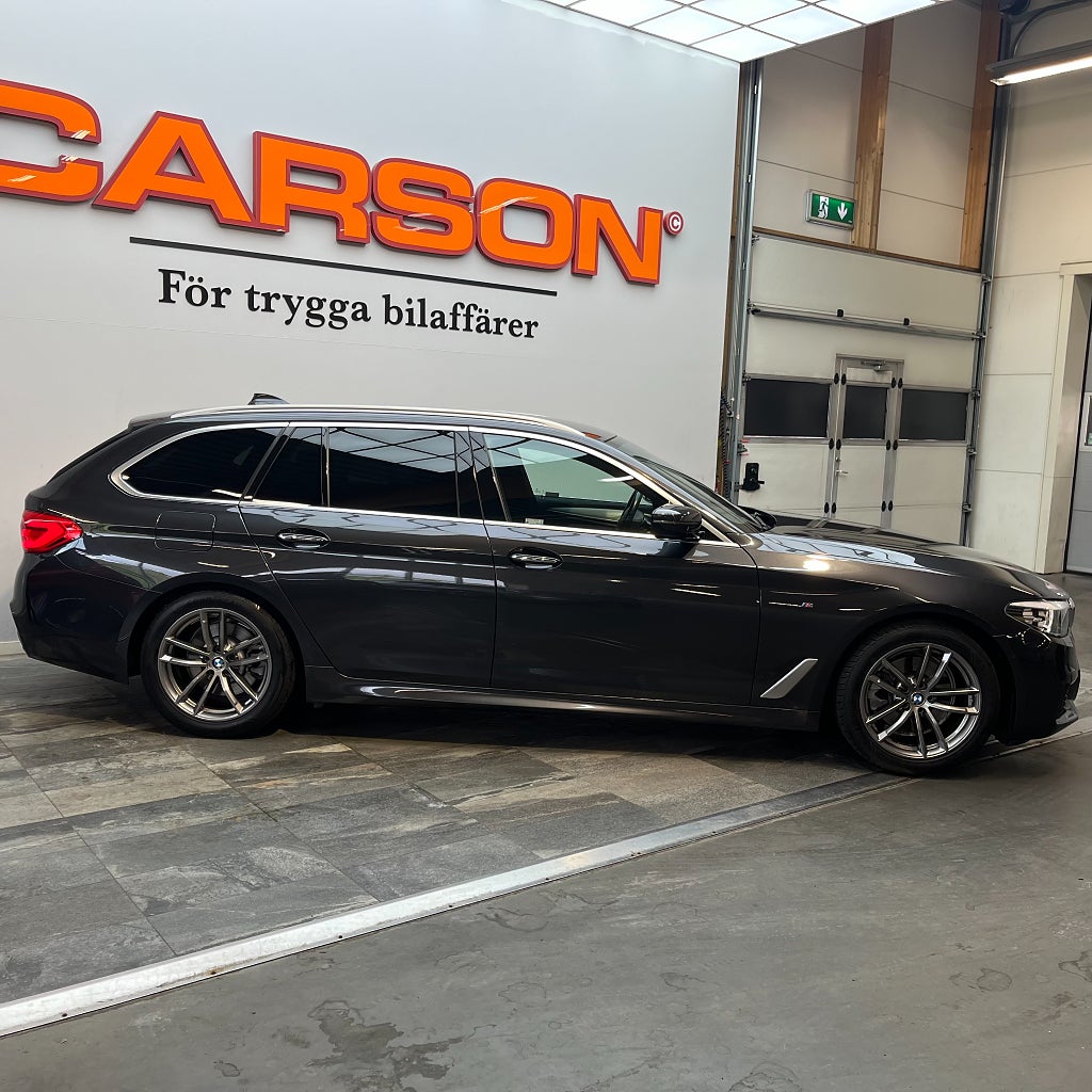 BMW 520d xDrive Touring M Sport Carplay HUD Backkamera Dra