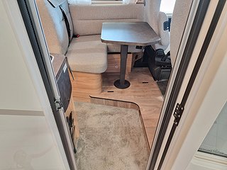 Husbil-integrerad Hymer Exsis-I 580 13 av 31