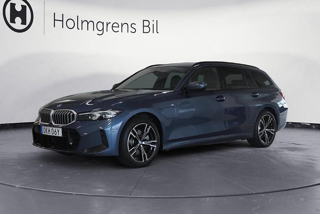 BMW 330e xDrive Touring