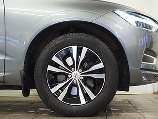 SUV Volvo XC60 8 av 25