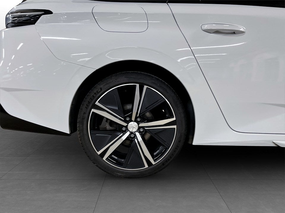 Bild på Peugeot 308 SW GT 1.2 PT 130hk Aut - B-KAMERA, RATTVÄRME