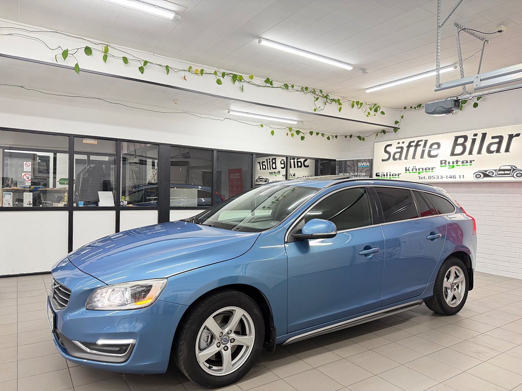Volvo V60 D4 Momentum Business|Full Servad|K-Rem bytt|Drag|Euro 6