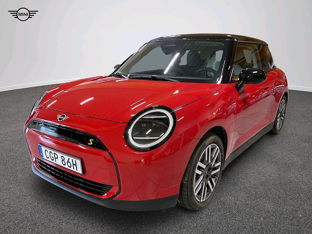 MINI Cooper SE 2,95% RÄNTEKAMPANJ med v-hjul!