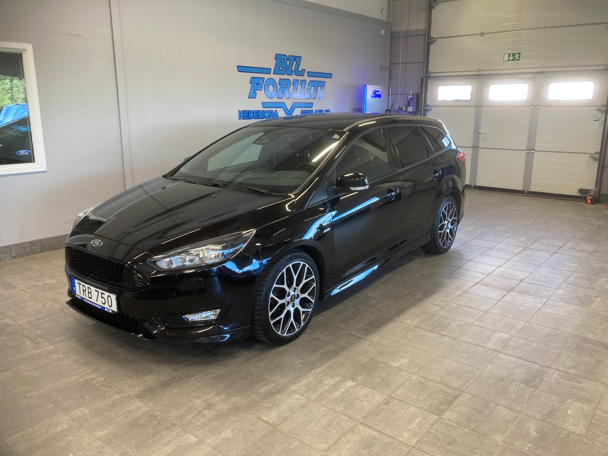Ford Focus, photo 2/22