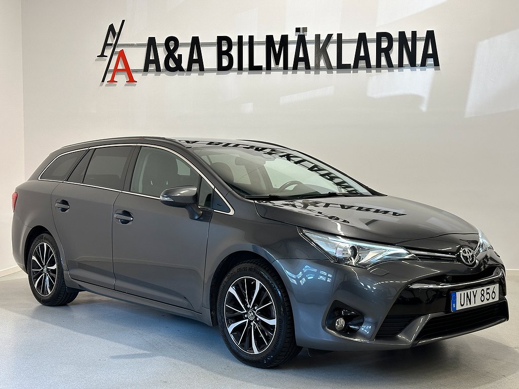 Toyota Avensis 1.8 Active Plus Navi Drag Kamera Touch & Go