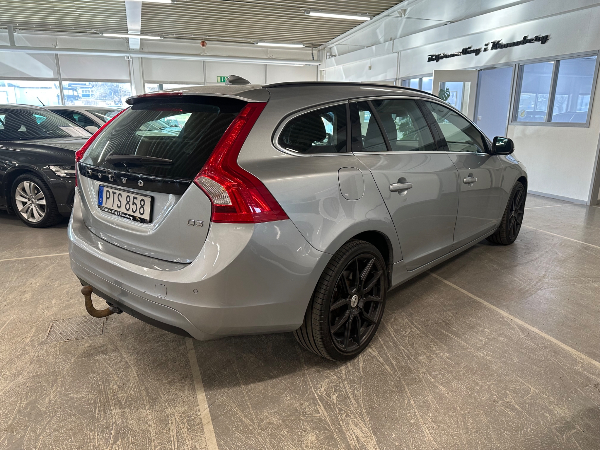 Volvo V60 2017, kuva 3/46