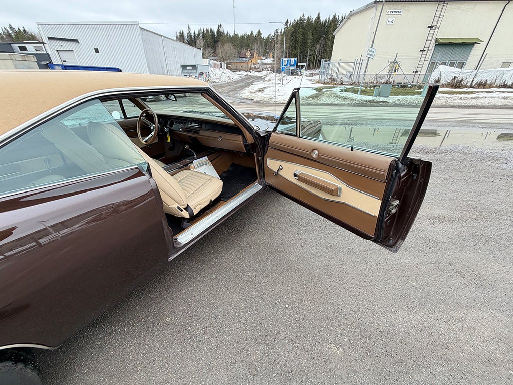 Dodge Charger 500 V8