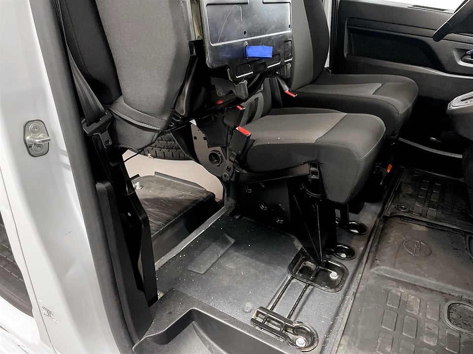 Bild på Opel Vivaro-e Business 136hk 75kWh Aut L2 -B-KAMERA,EN ÄGARE