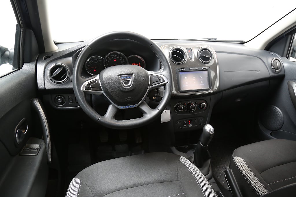 Dacia Sandero Stepway 0,9 TCe PhII Navi P-Sensorer Extraljus Motorvärm 2019