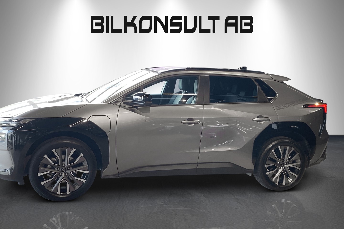 Subaru Solterra Touring+ XT 74.7 kWh AWD 2026, bild 2/32