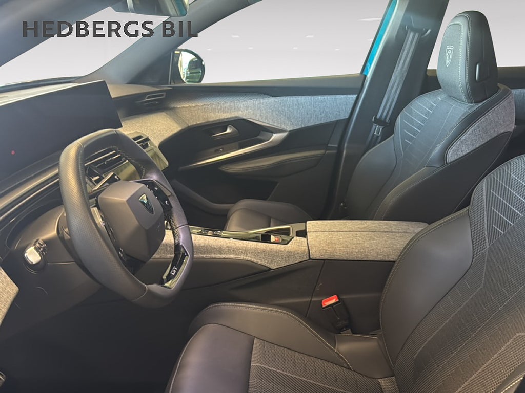 Peugeot 3008 Hybrid 1.2 PureTech 146HK thumbnail