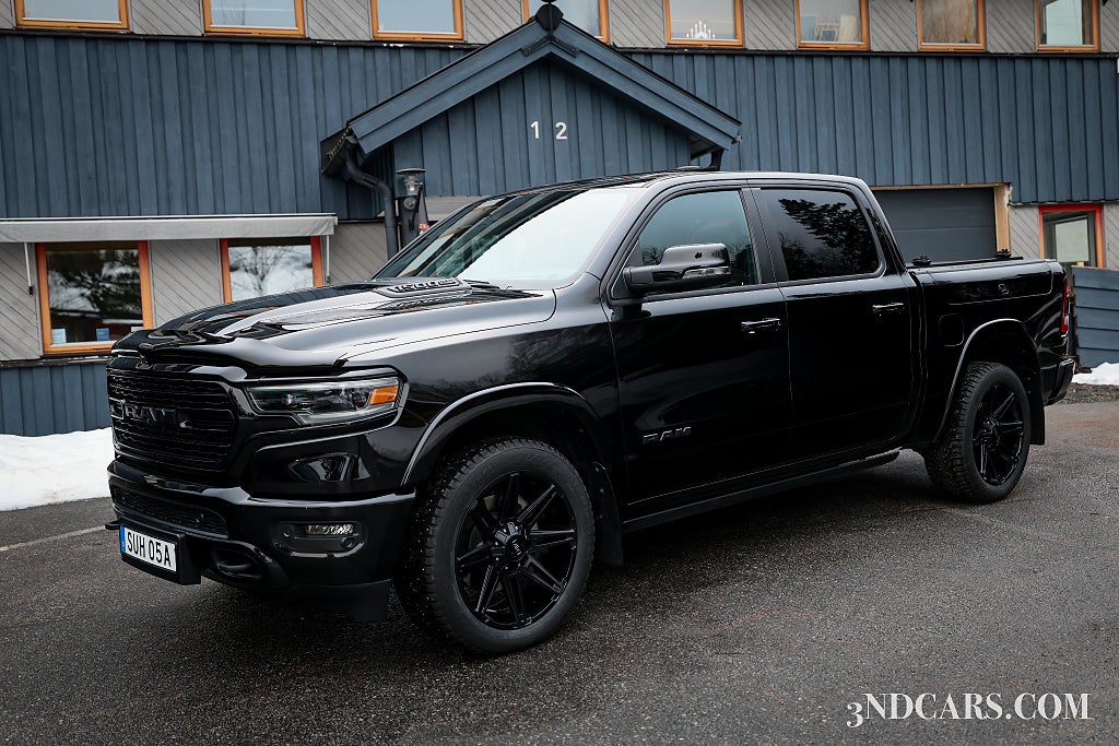 RAM 1500 Limited Night 5.7 V8 HEMI F-Fuel 4x4 Rambox Elstyrt fla