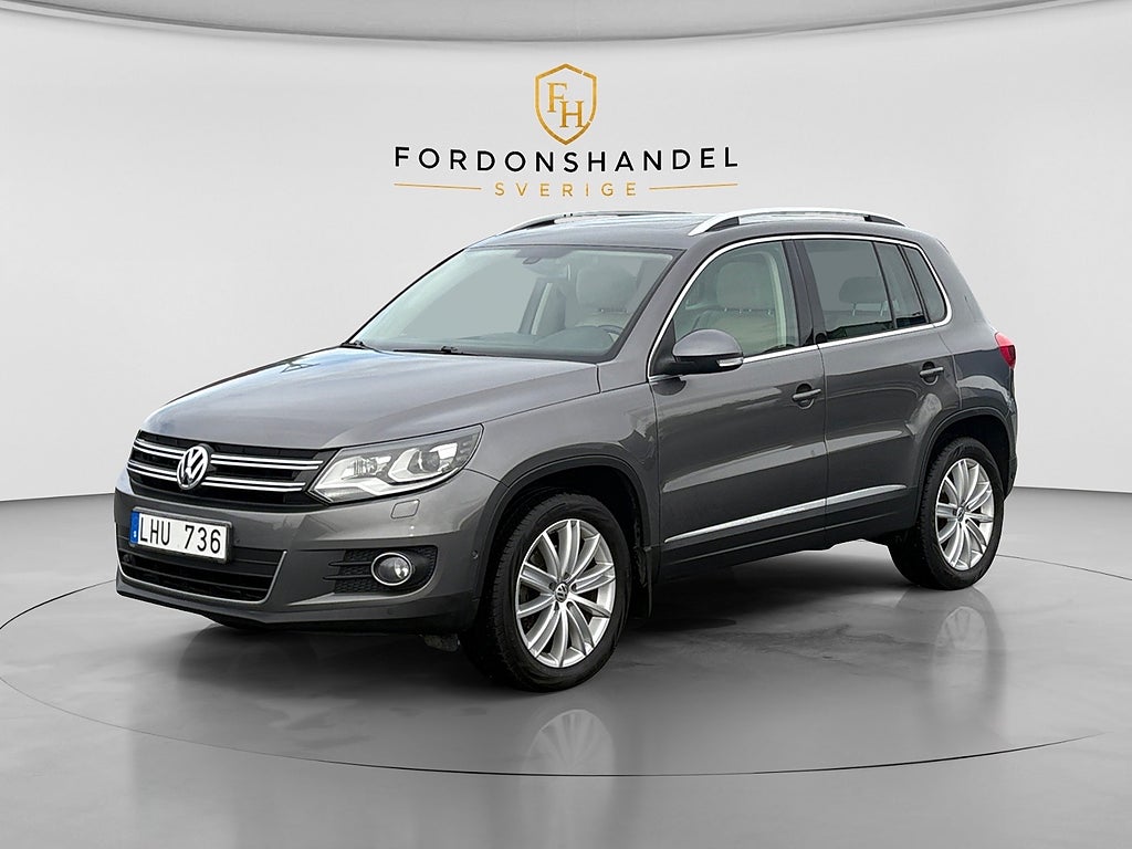 Volkswagen Tiguan 2.0 TDI 4M Sport & Style Värmare Drag Pano Skinn Nybesi
