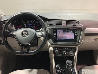SUV Volkswagen Tiguan 13 av 23