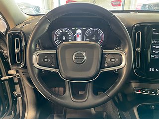 SUV Volvo XC40 14 av 25