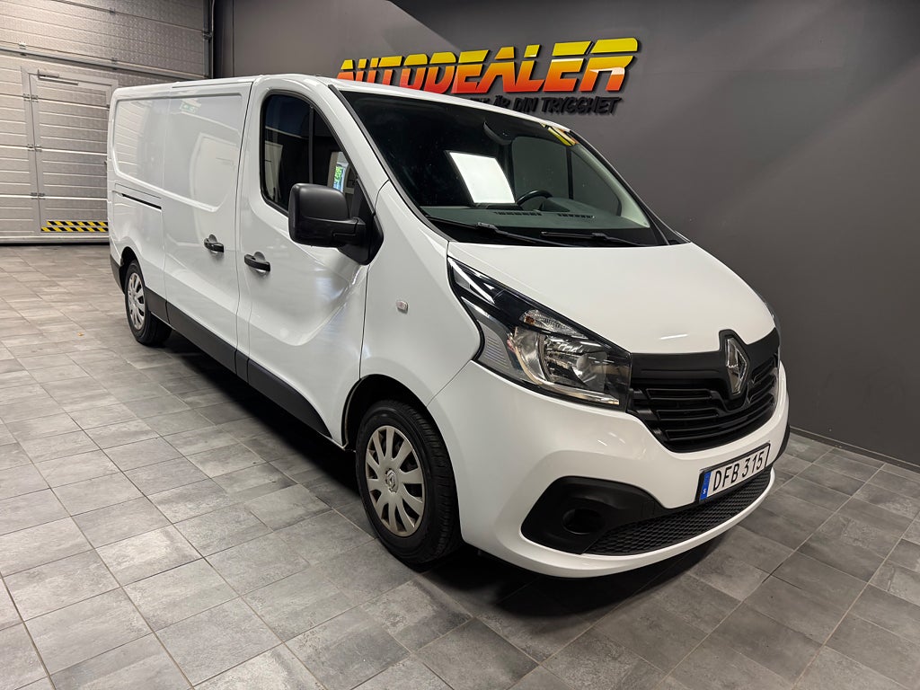 Renault trafic Skåpbil 2.7t 1.6 dCi 120HK