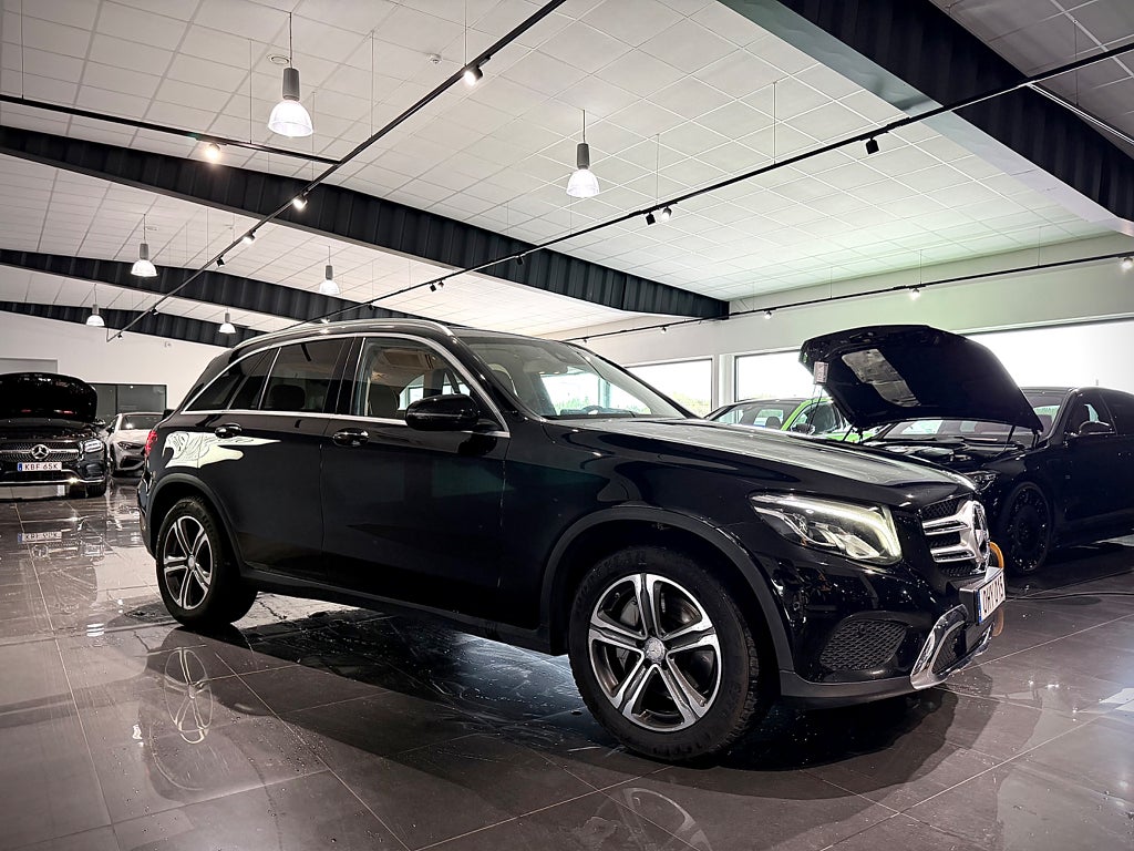 Mercedes-Benz GLC 220 d 4MATIC Exclusive Värmare Läder Drag - bild 24