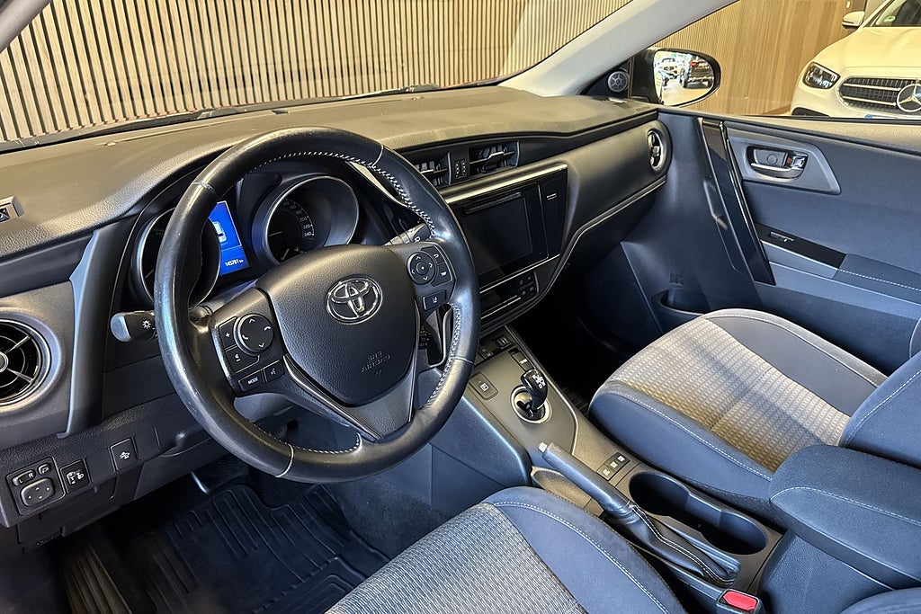 Toyota Auris Touring Sports Hybrid e-CVT Intense Edition