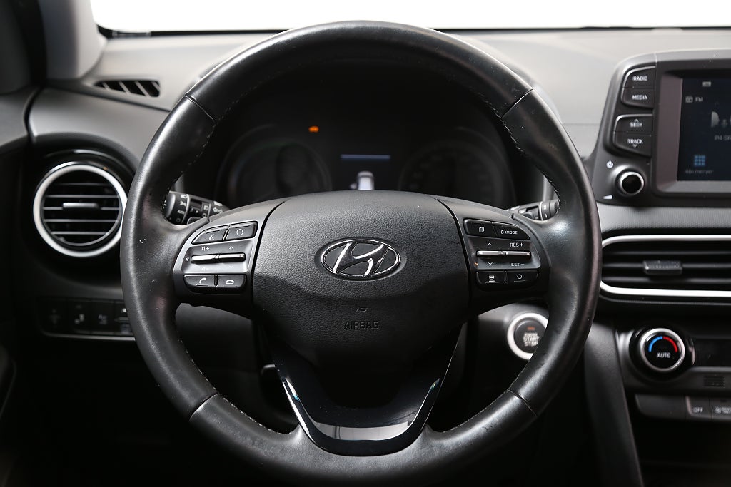 Hyundai Kona Hybrid 1,6 GDI 141hk Premium Aut 1ägare Motorv Drag 2020