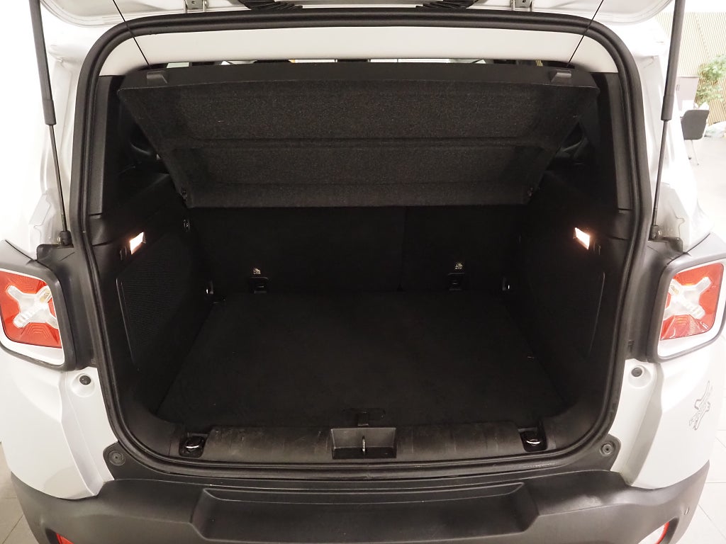 Jeep Renegade 2.0 CRD 140hk 4WD Limited |Dragkrok|Rattvärme| 2015