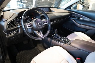 SUV Mazda CX-30 8 av 22