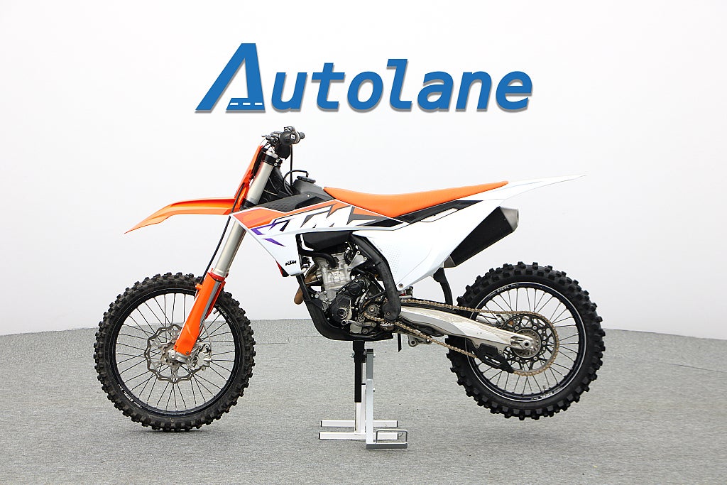 KTM 250 SX-F *Gångtid 82h ( Timräknare ) El-start