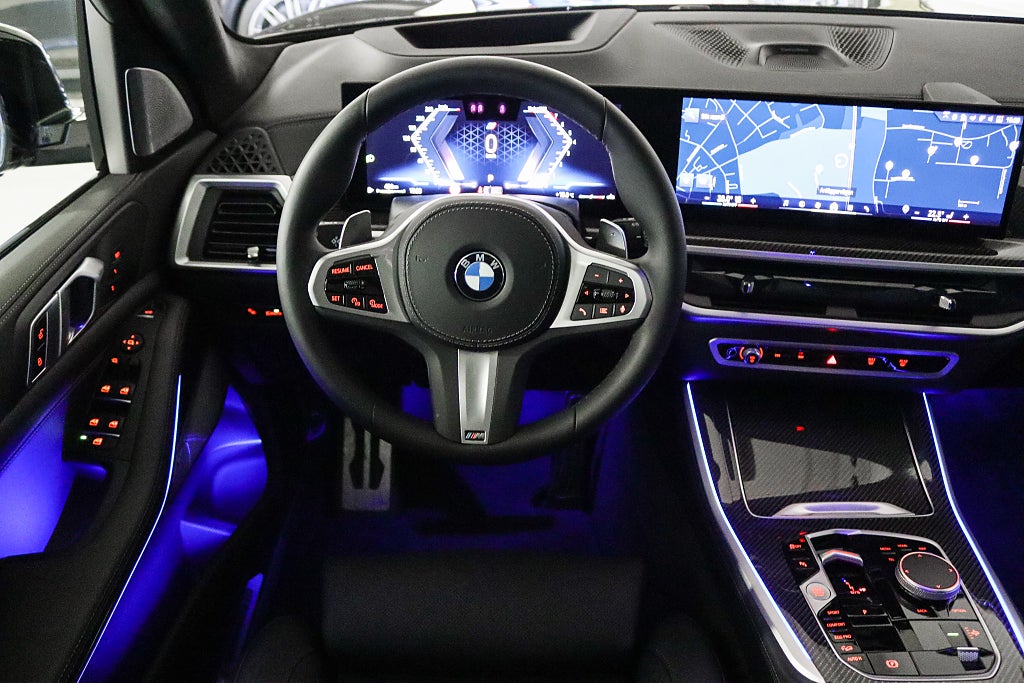 BMW X5 xDrive40i M Sport Innovation Sky Lounge B&W Carbon Luftfjädring