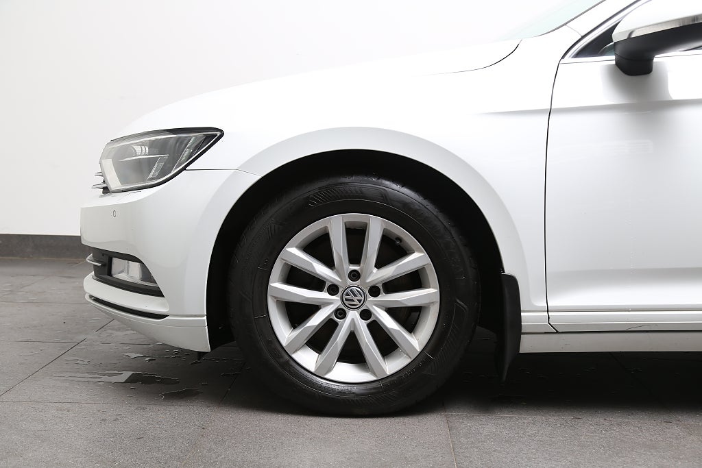Volkswagen Passat 1,5 TSI 150hk Sportscombi DSG Värmare Kamera Leasbar 2019