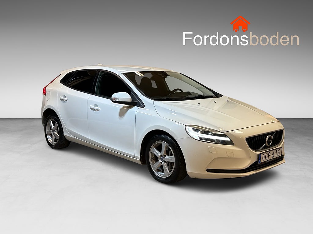 Volvo V40 D2 Automat Kinetic VOC D-värm Farthållare LED 120hk