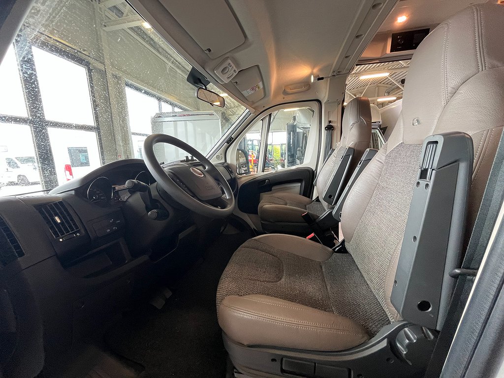Adria Twin 600 / ALDE / Automat 150hk / Solcell / B-körkort - Adria