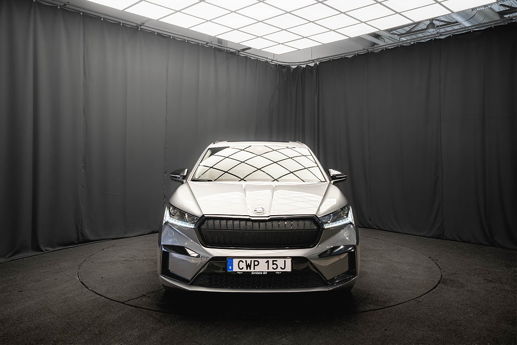 Skoda Enyaq iV 80x SPORTLINE PANORAMA DRAG KAMERA 1-ÄGARE MOMS 265hk